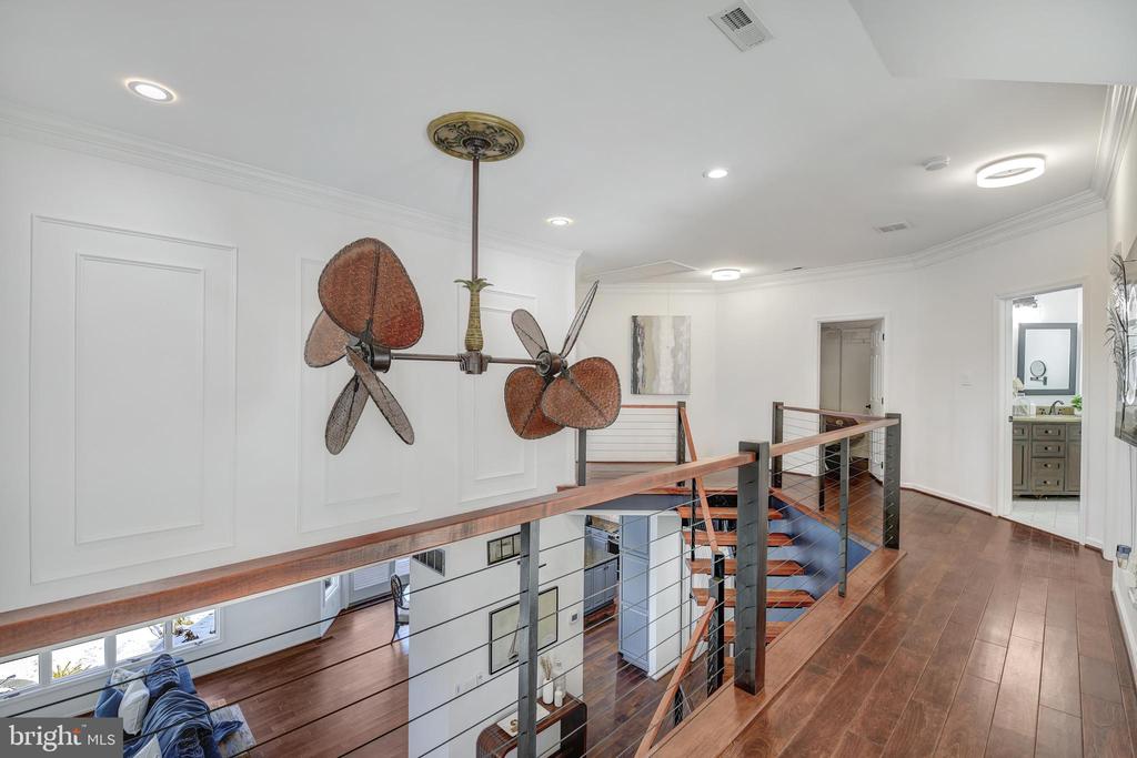 1146 SEVERNVIEW DRIVE