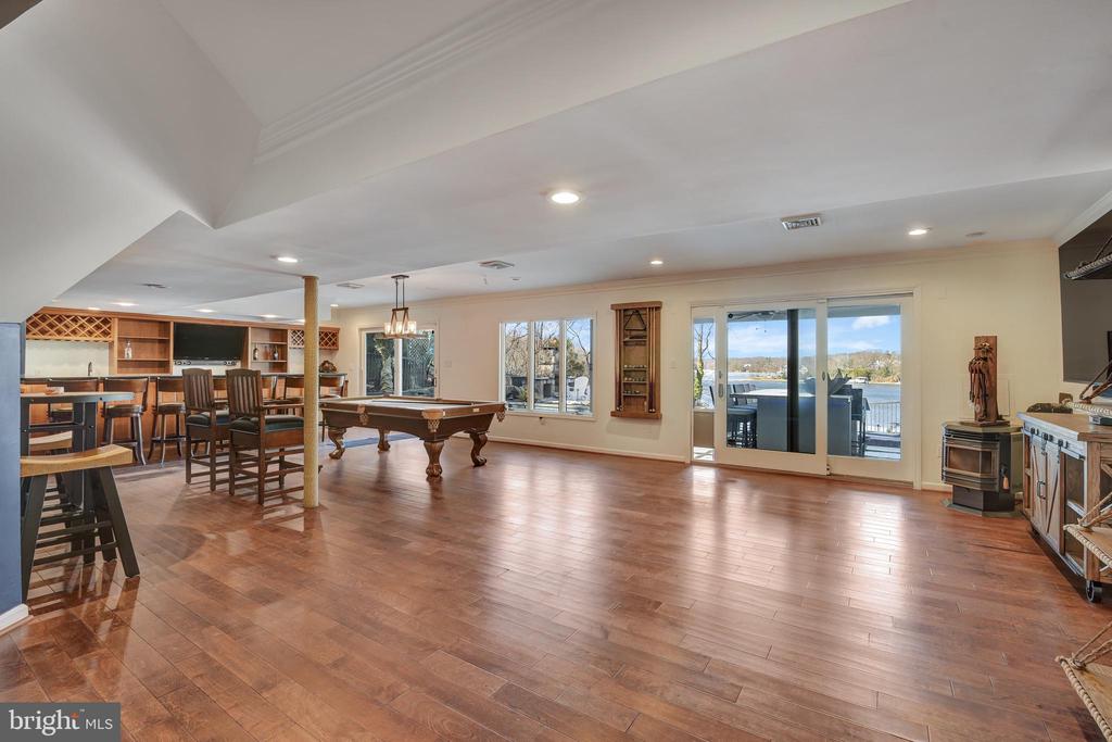 1146 SEVERNVIEW DRIVE