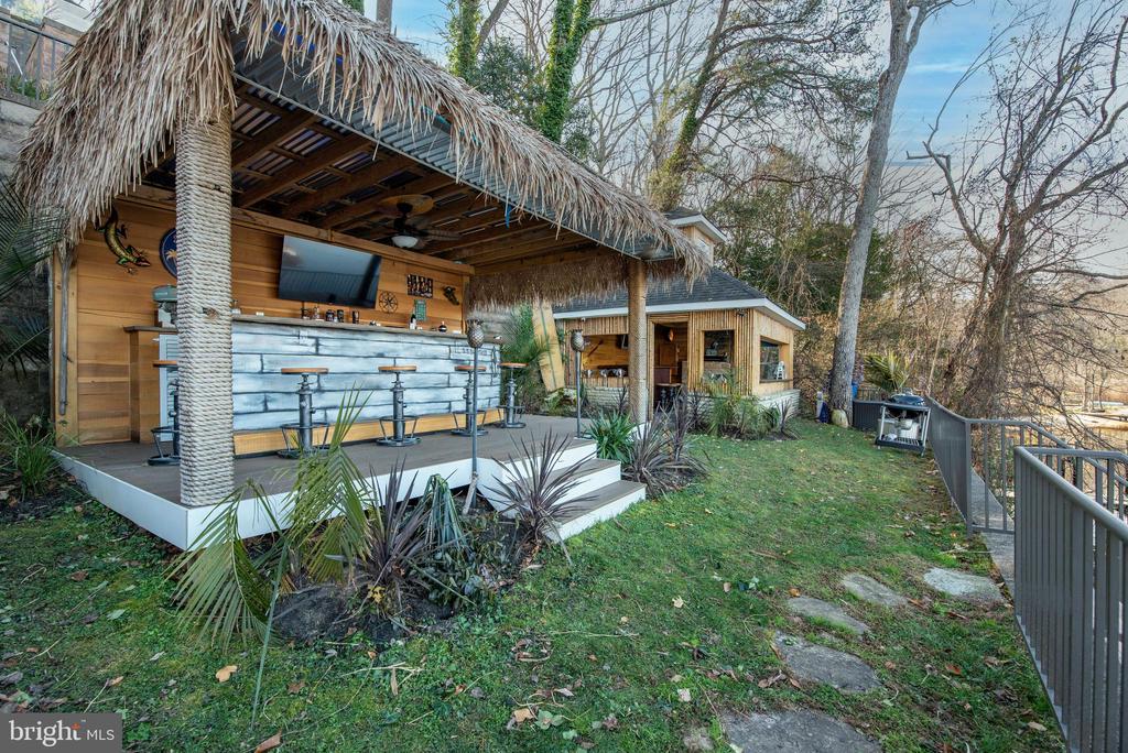 1146 SEVERNVIEW DRIVE