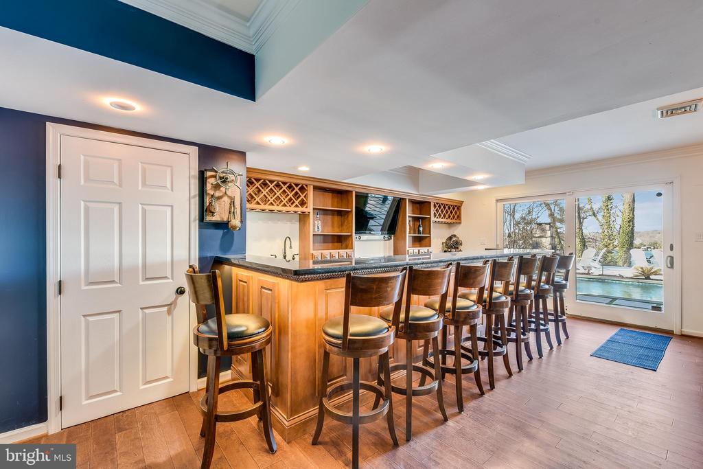 1146 SEVERNVIEW DRIVE