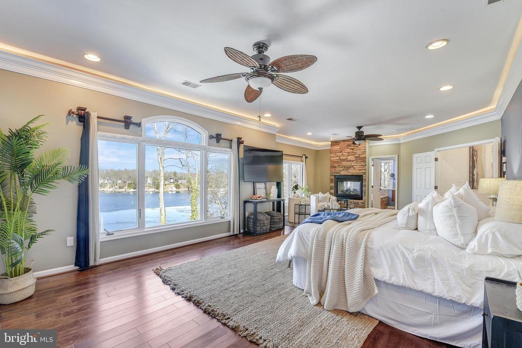 1146 SEVERNVIEW DRIVE