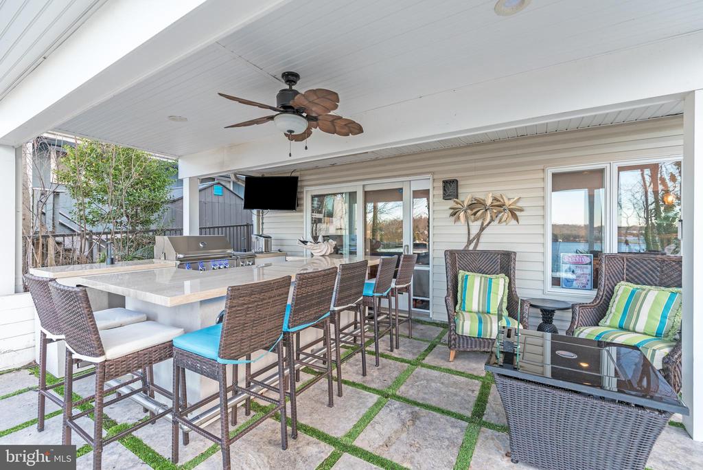 1146 SEVERNVIEW DRIVE