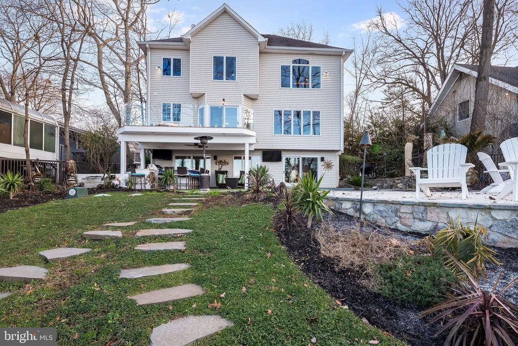 1146 SEVERNVIEW DRIVE