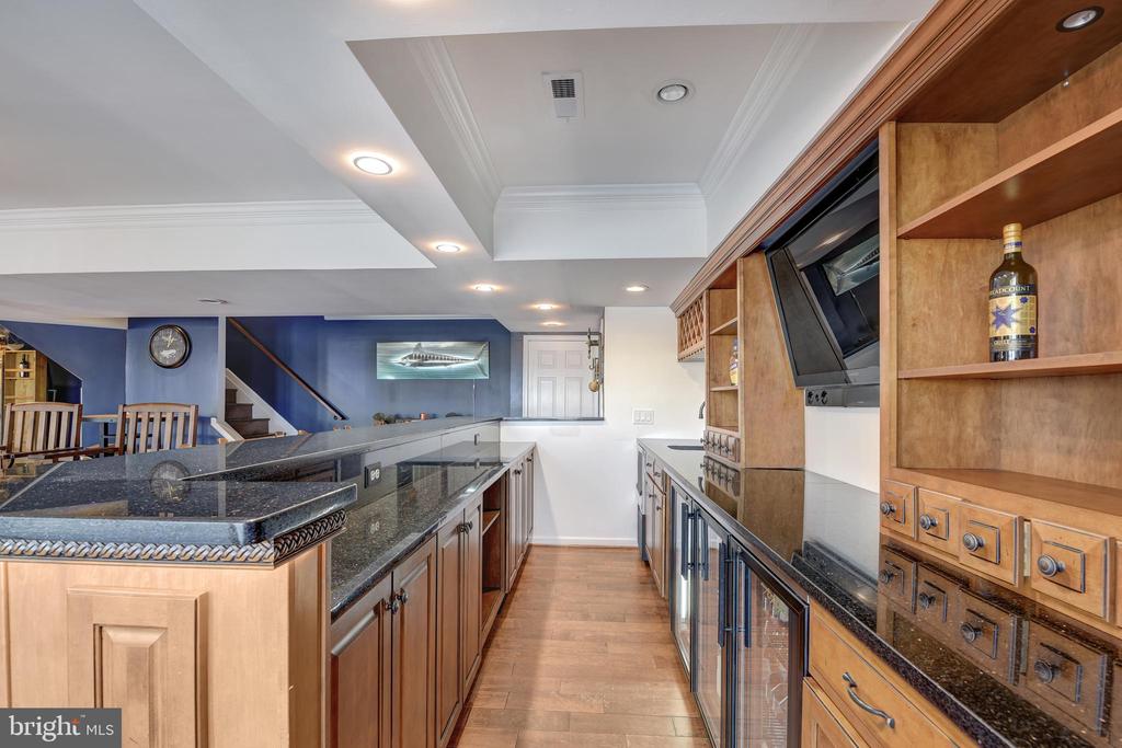 1146 SEVERNVIEW DRIVE