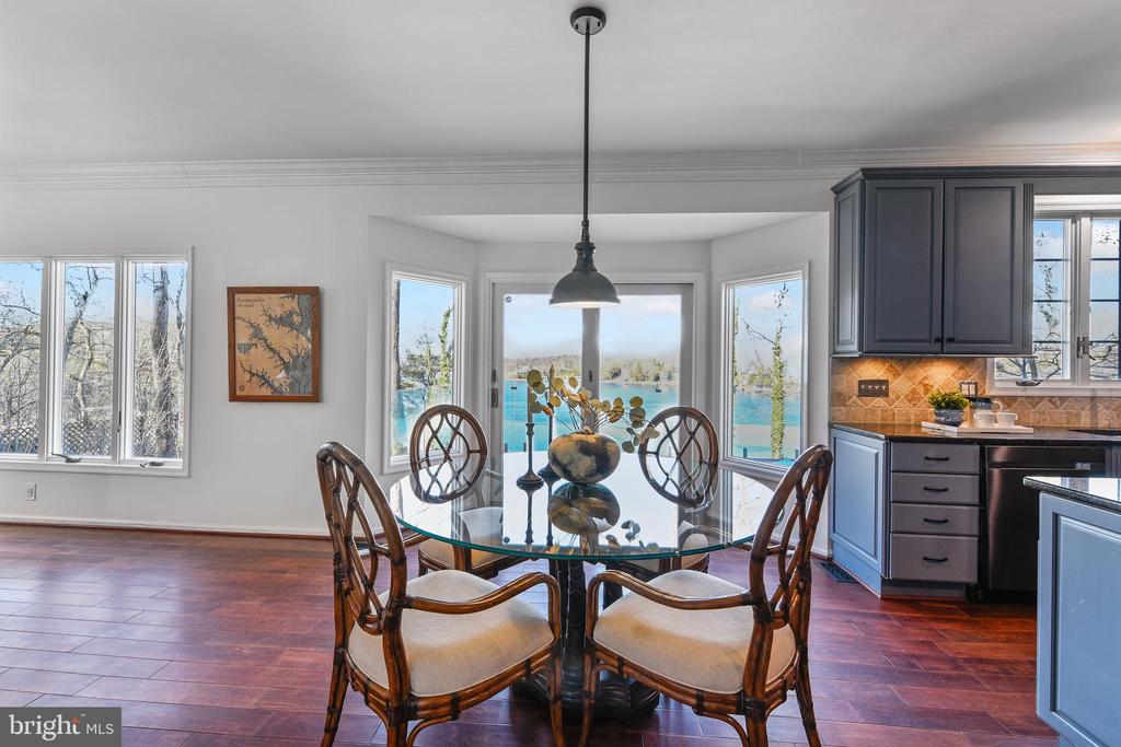1146 SEVERNVIEW DRIVE
