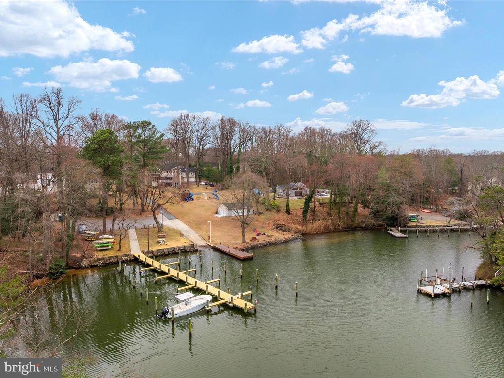 513 LEELYN DRIVE