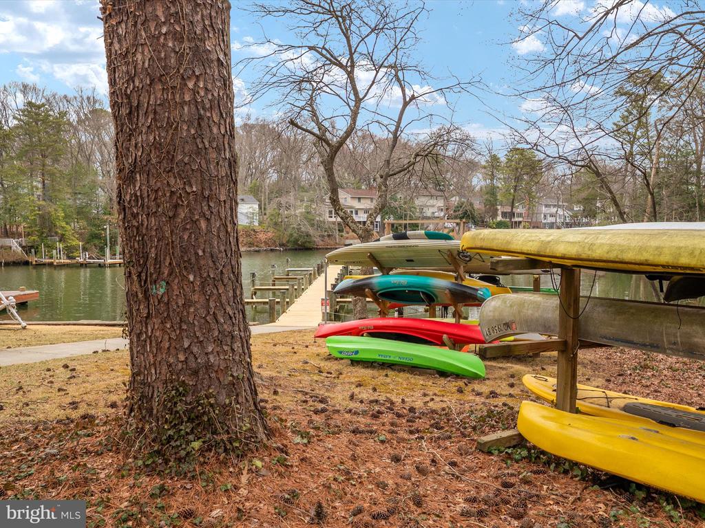 513 LEELYN DRIVE