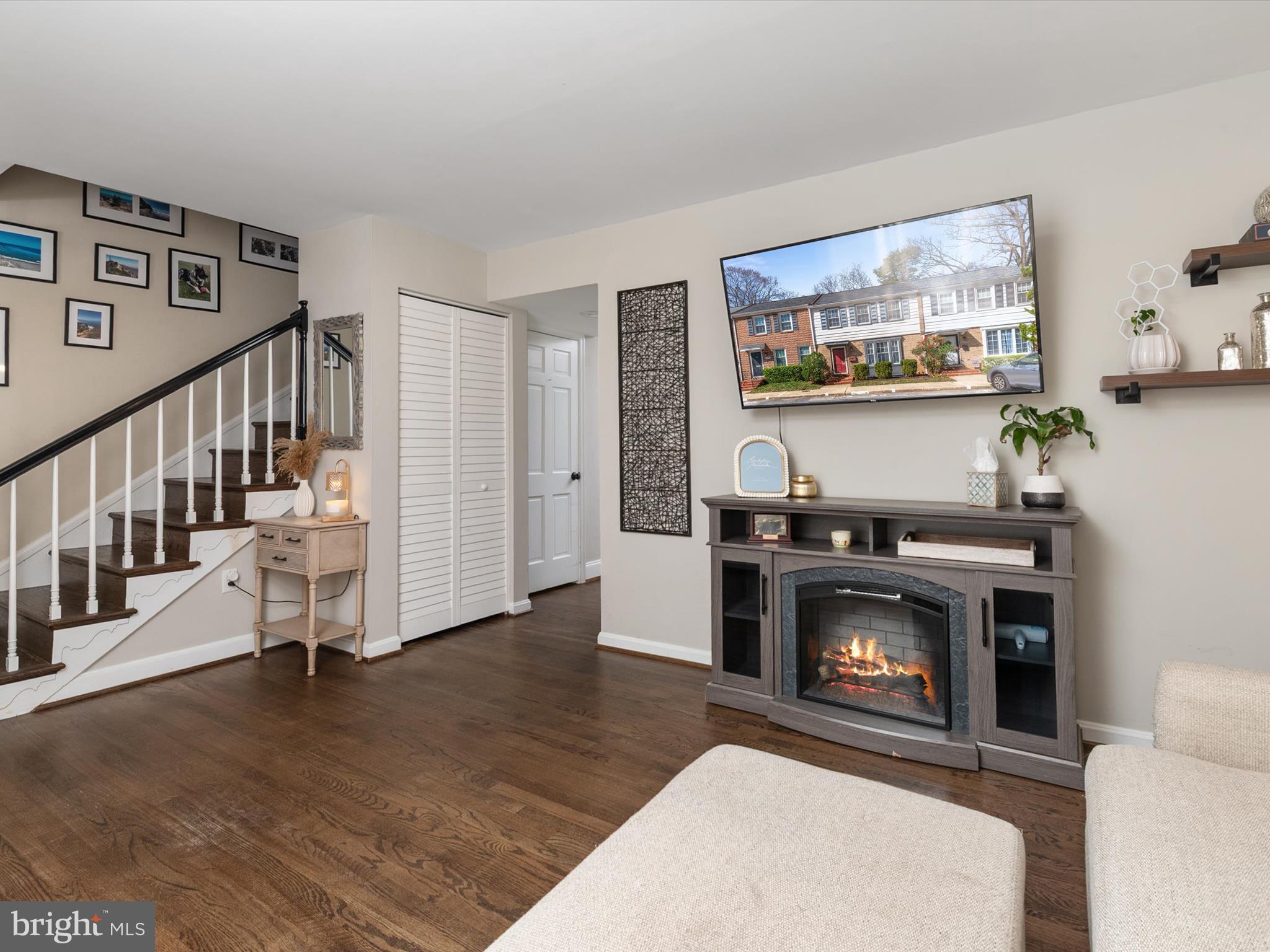 1750 DRYDEN WAY