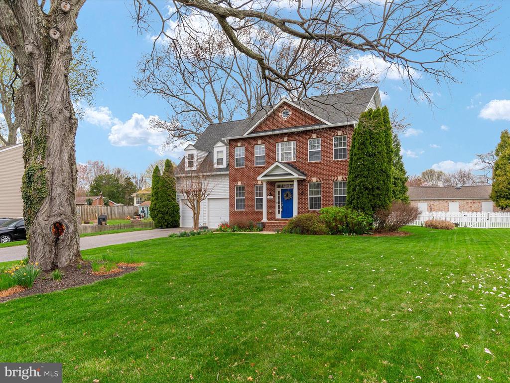 688 RED CEDAR ROAD