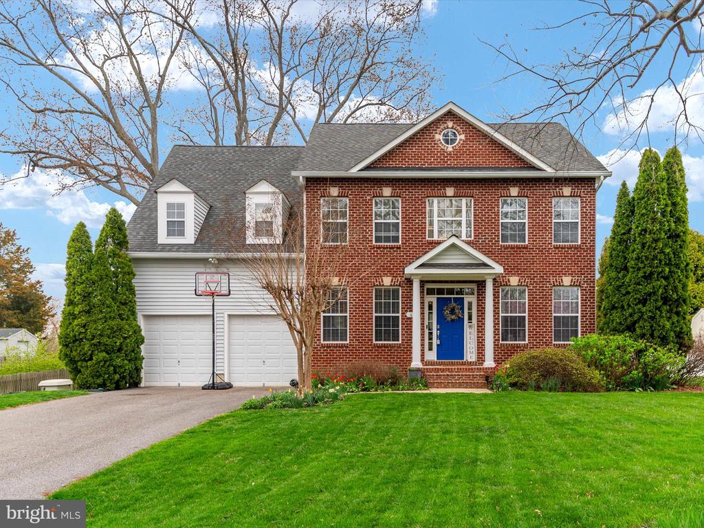 688 RED CEDAR ROAD