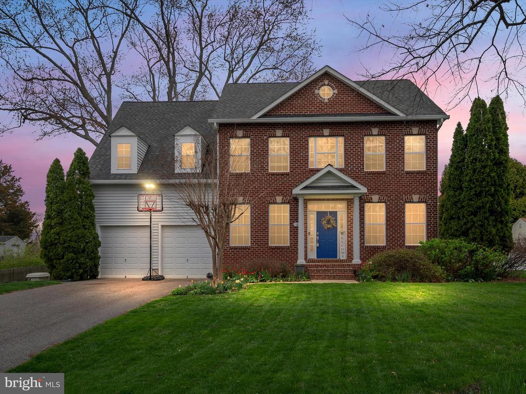 688 RED CEDAR ROAD