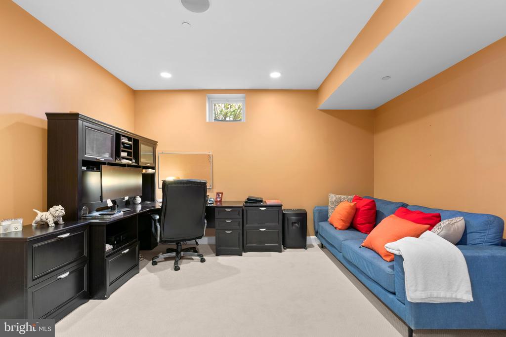 2000 HAVERFORD CIRCLE