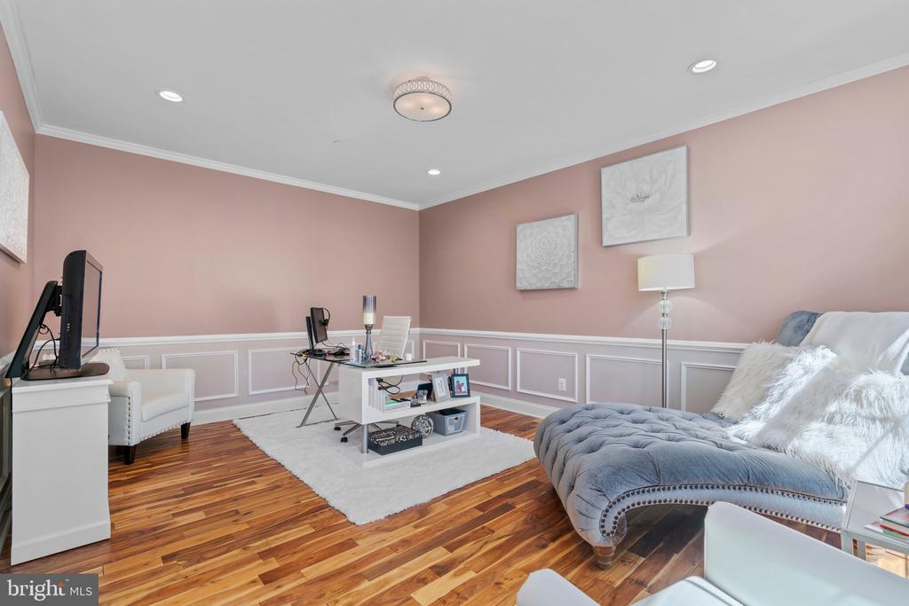 2000 HAVERFORD CIRCLE