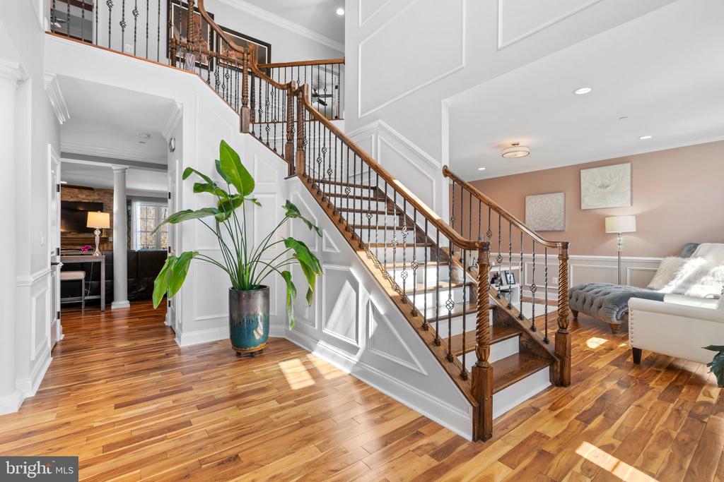 2000 HAVERFORD CIRCLE