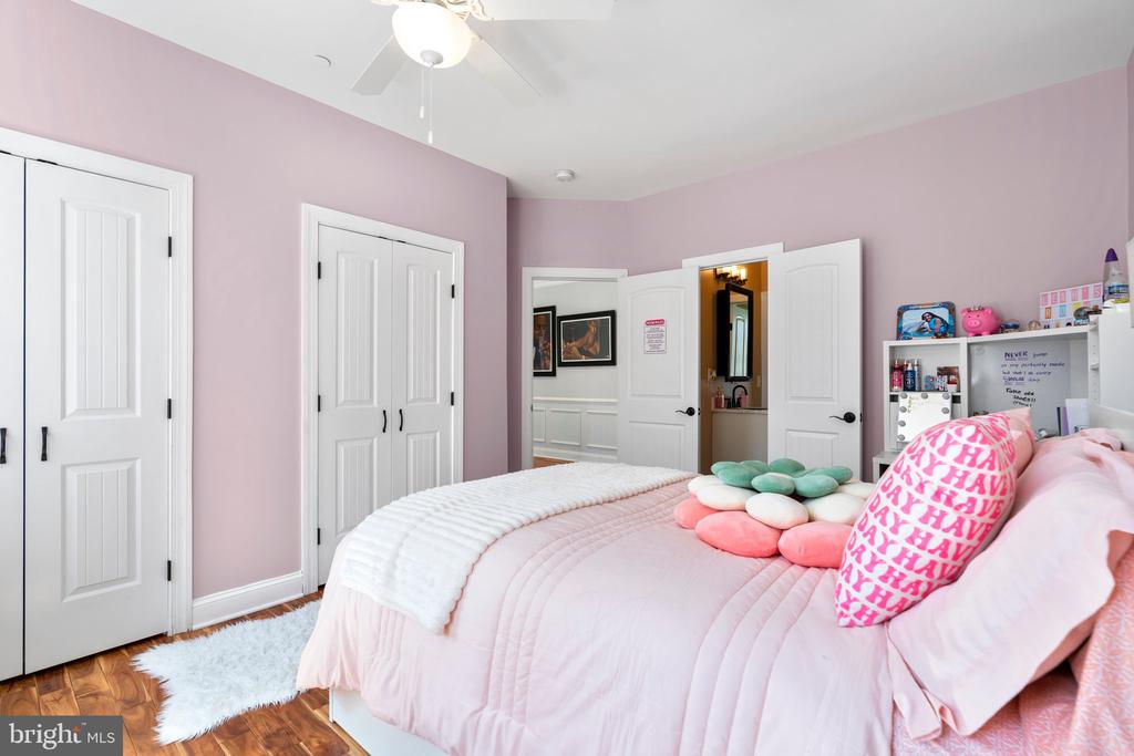 2000 HAVERFORD CIRCLE