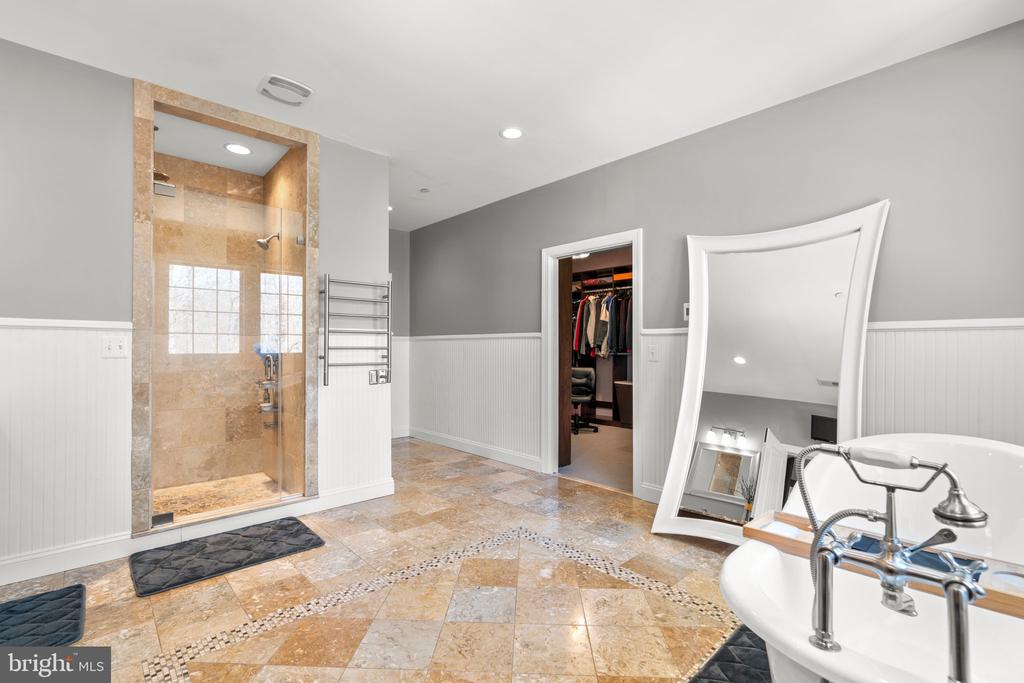 2000 HAVERFORD CIRCLE