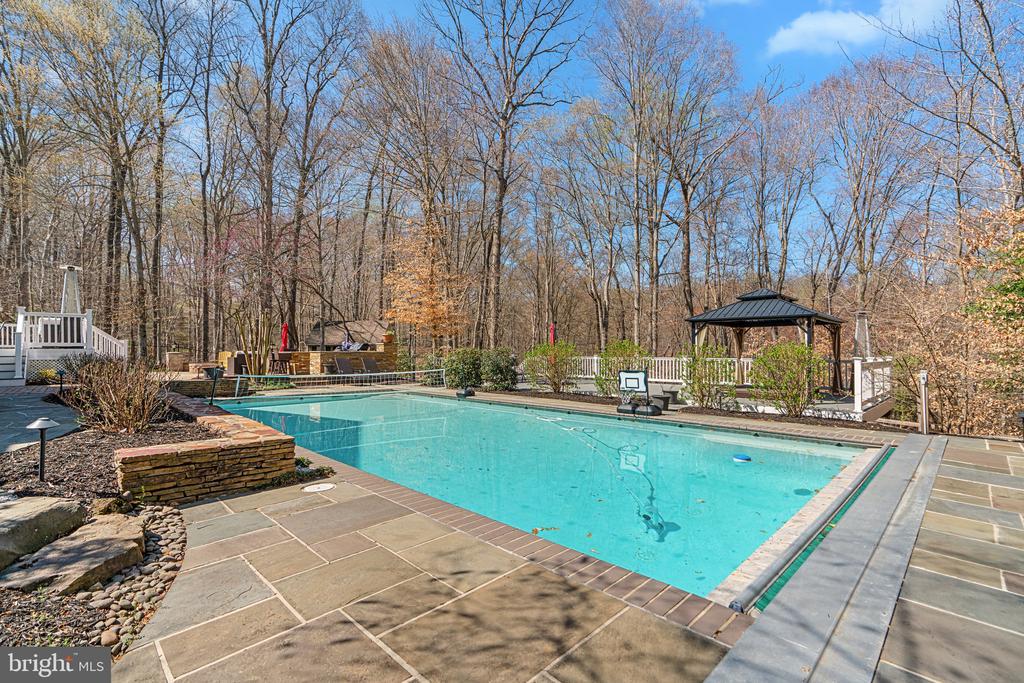 2000 HAVERFORD CIRCLE