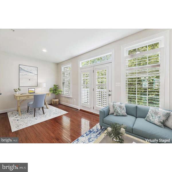 527 DEEP CREEK VIEW