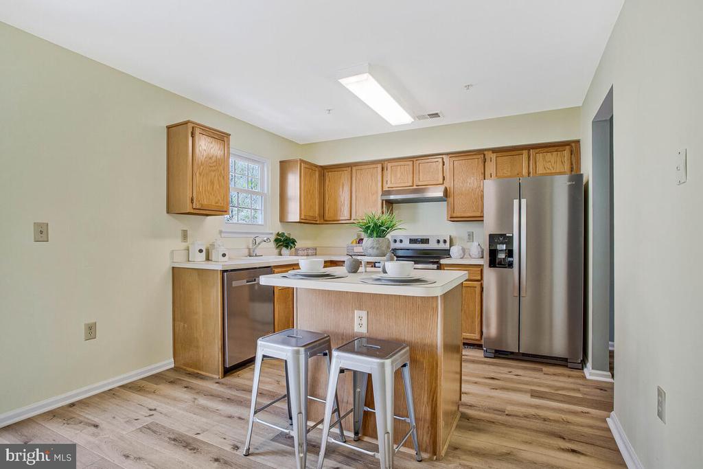 2442 WENTWORTH DRIVE
