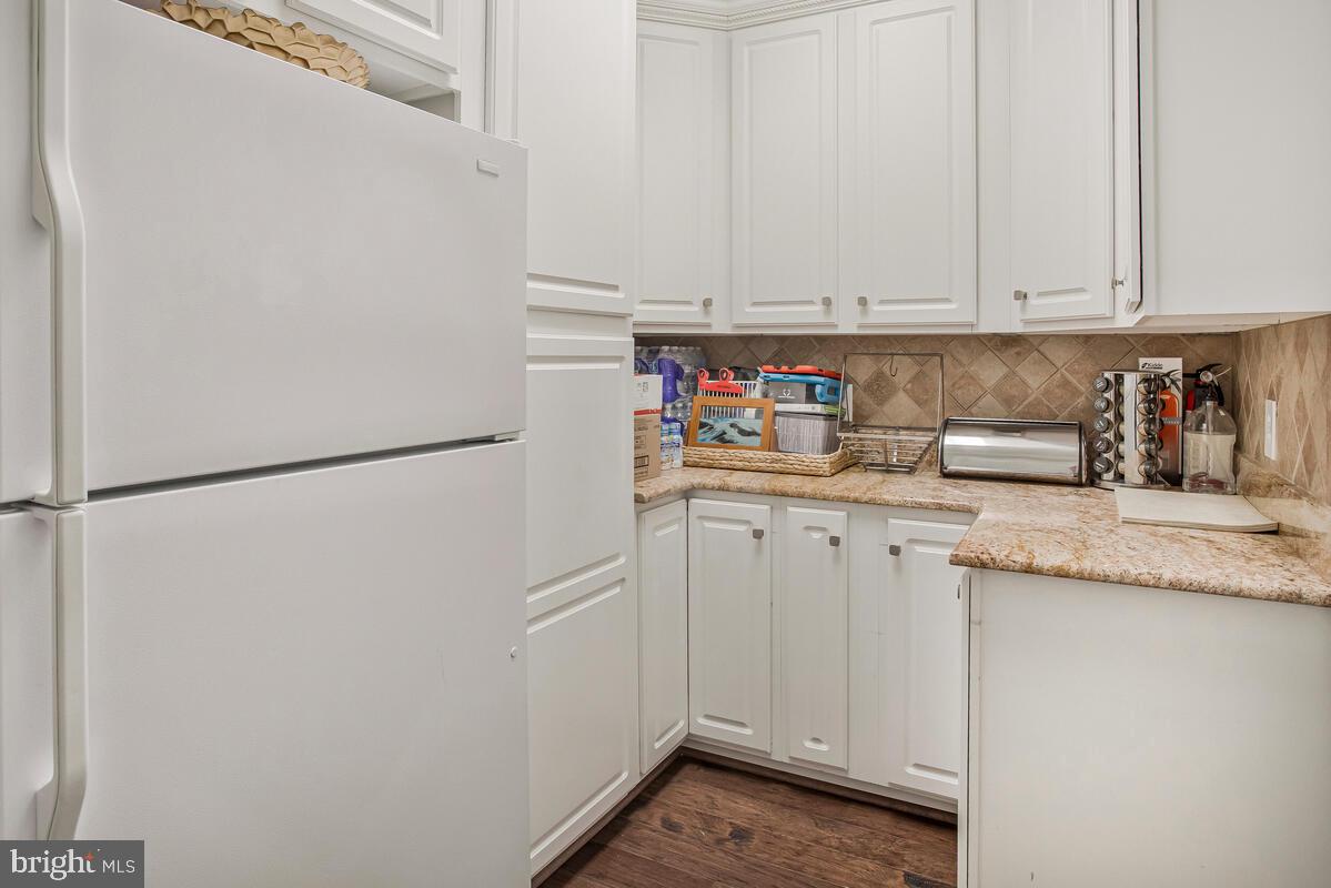 1506 WHITE TAIL DEER COURT