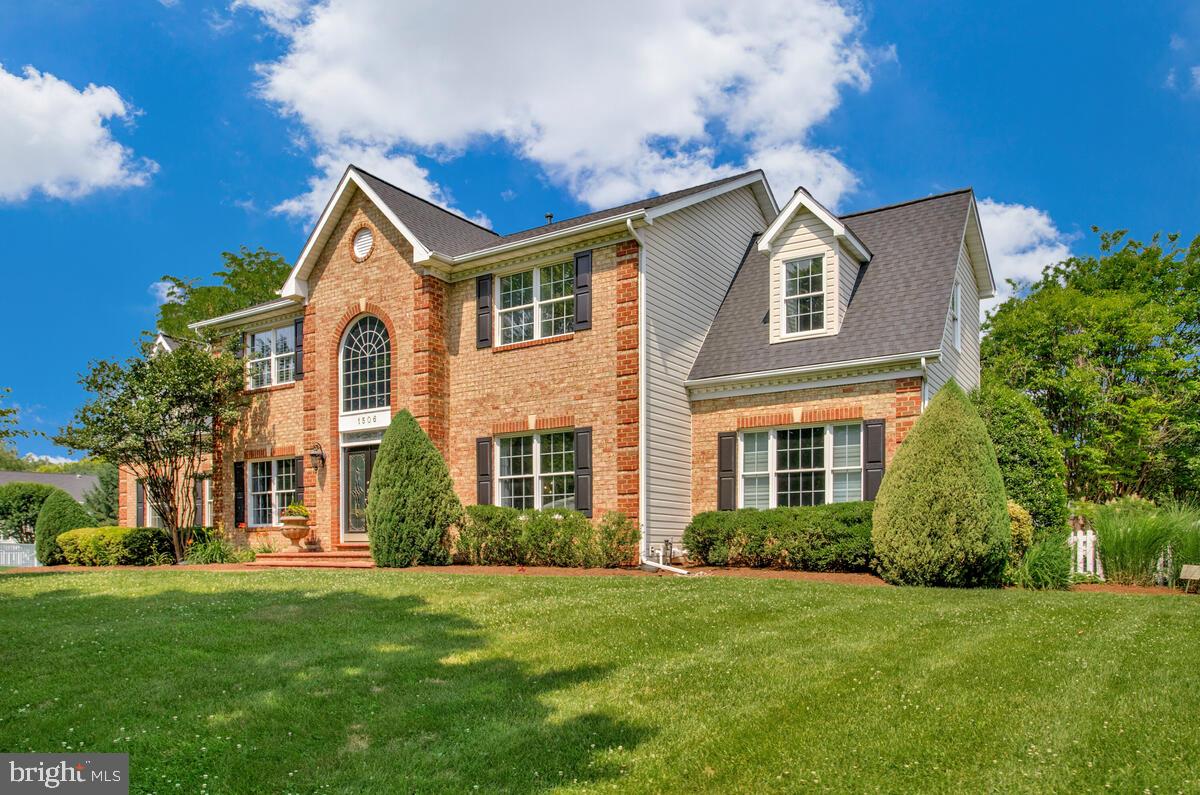 1506 WHITE TAIL DEER COURT