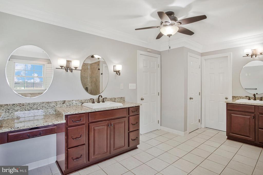 1506 WHITE TAIL DEER COURT