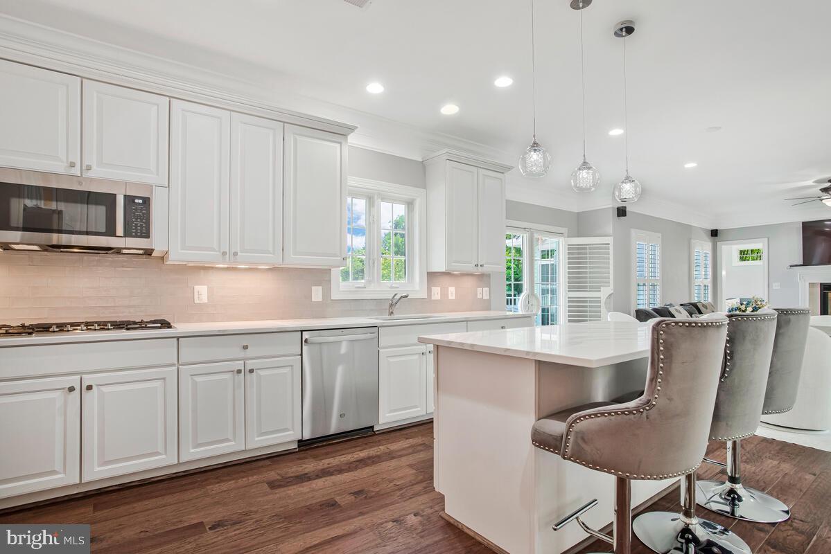 1506 WHITE TAIL DEER COURT