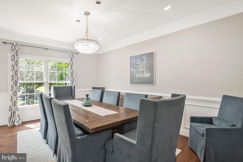 1506 WHITE TAIL DEER COURT