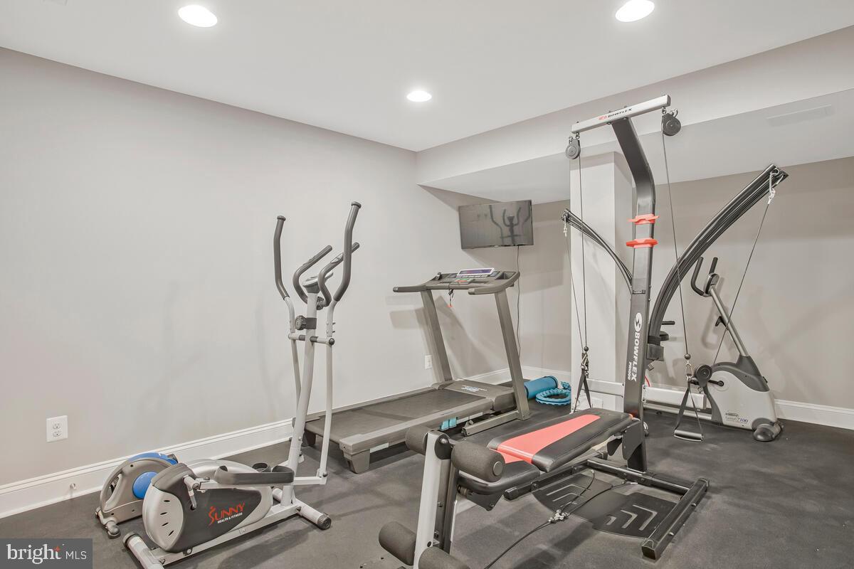 1506 WHITE TAIL DEER COURT