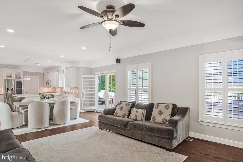 1506 WHITE TAIL DEER COURT