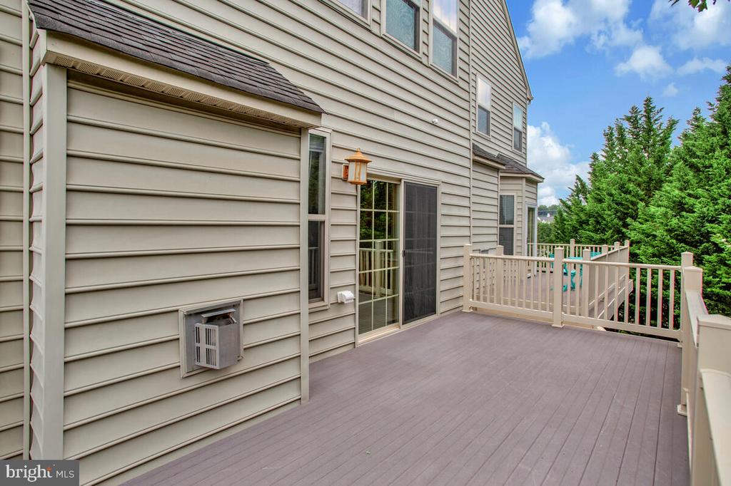 829 FREELAND COURT