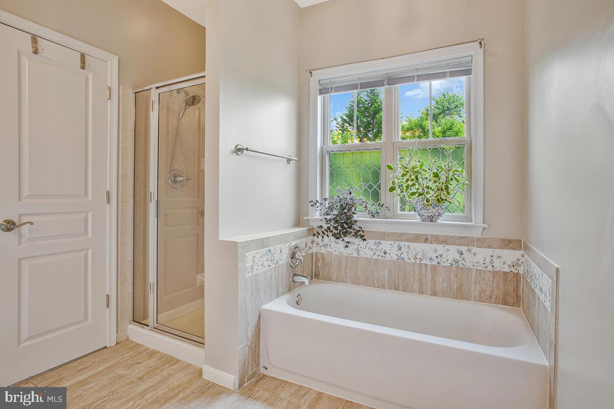829 FREELAND COURT