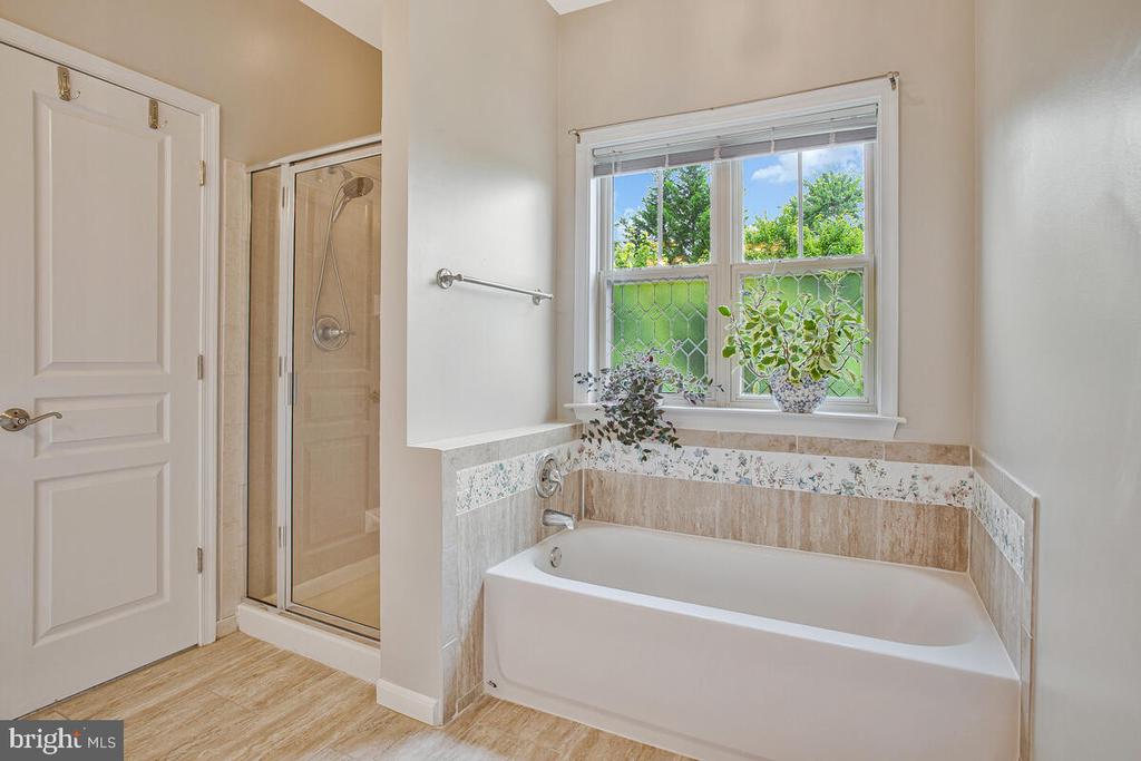 829 FREELAND COURT
