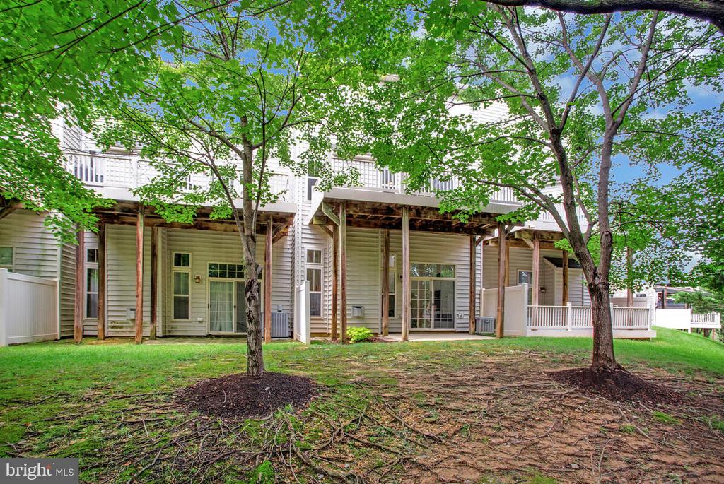 829 FREELAND COURT