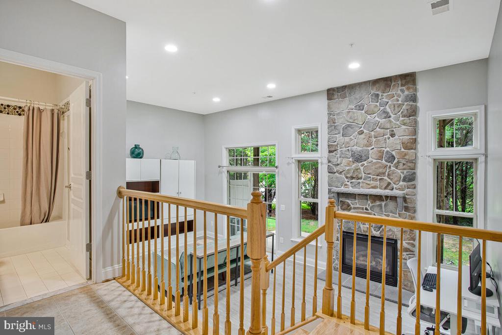 829 FREELAND COURT