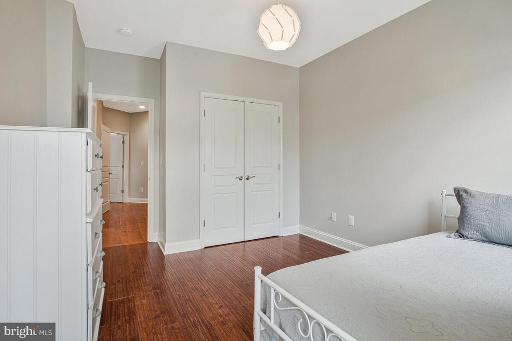 829 FREELAND COURT