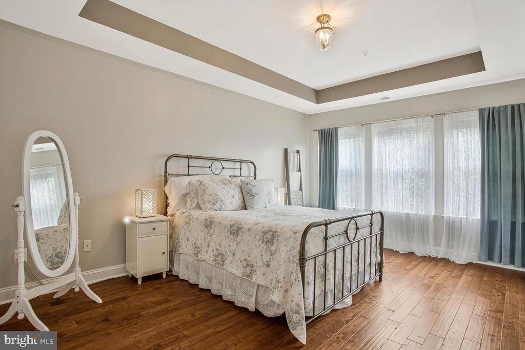 829 FREELAND COURT