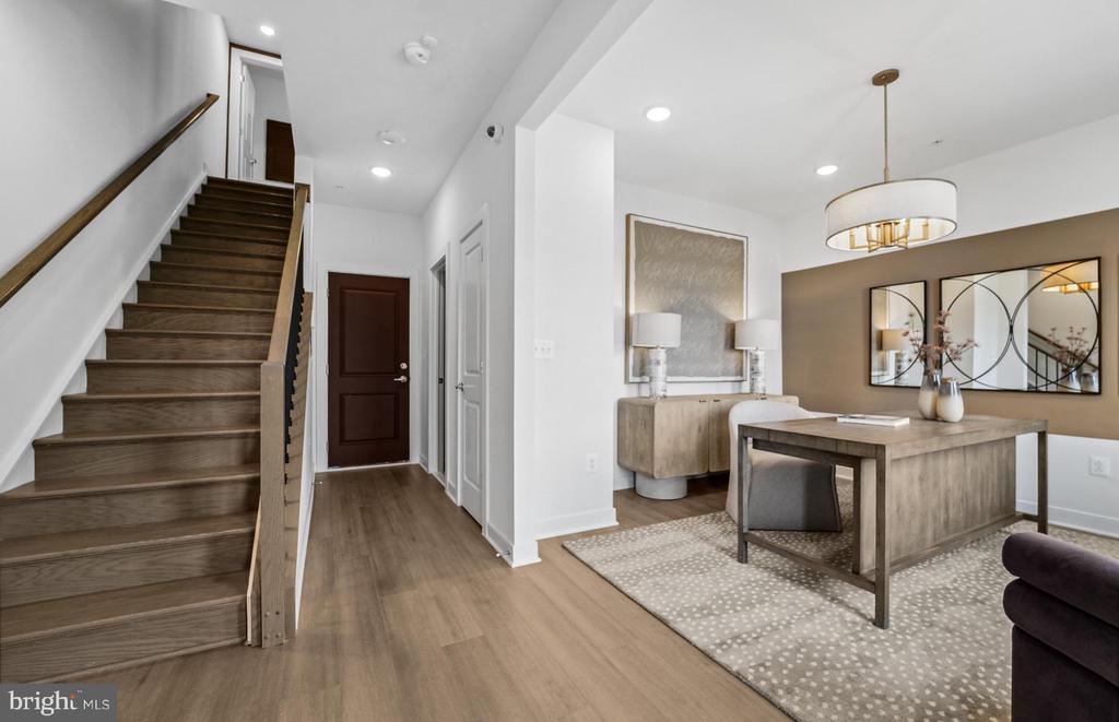 1314 BRACKEN LANE
