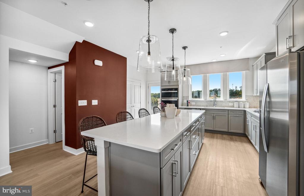 1314 BRACKEN LANE