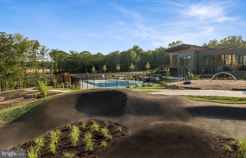 1314 BRACKEN LANE