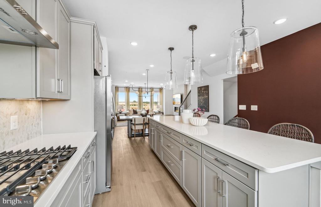 1314 BRACKEN LANE
