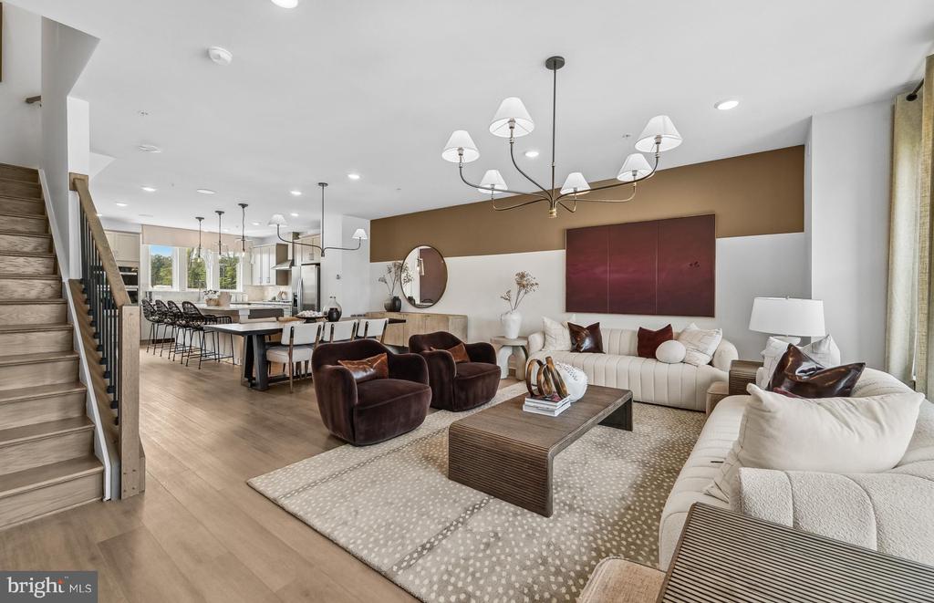 1314 BRACKEN LANE