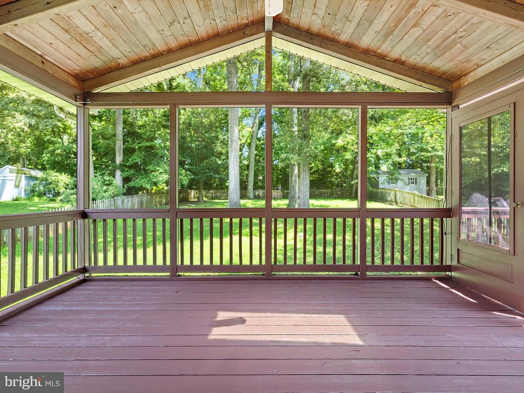 3228 BLACKWALNUT DRIVE