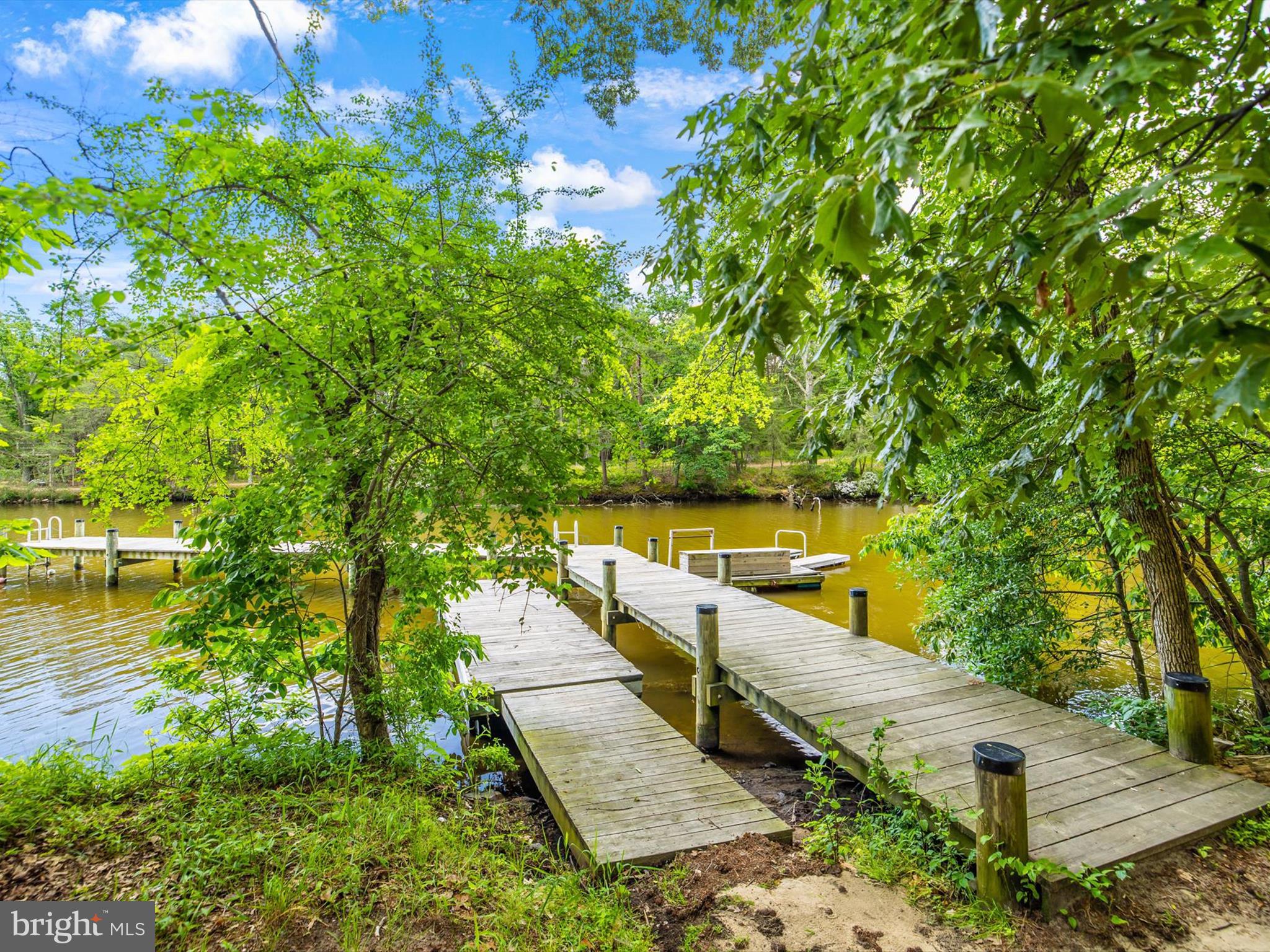 3228 BLACKWALNUT DRIVE