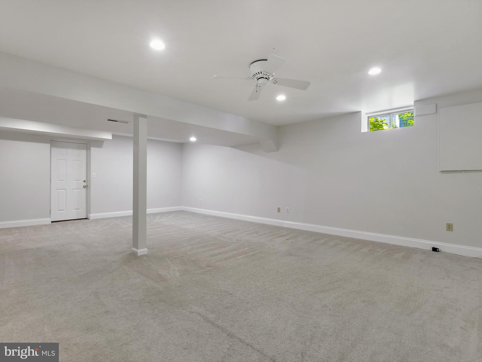 3228 BLACKWALNUT DRIVE