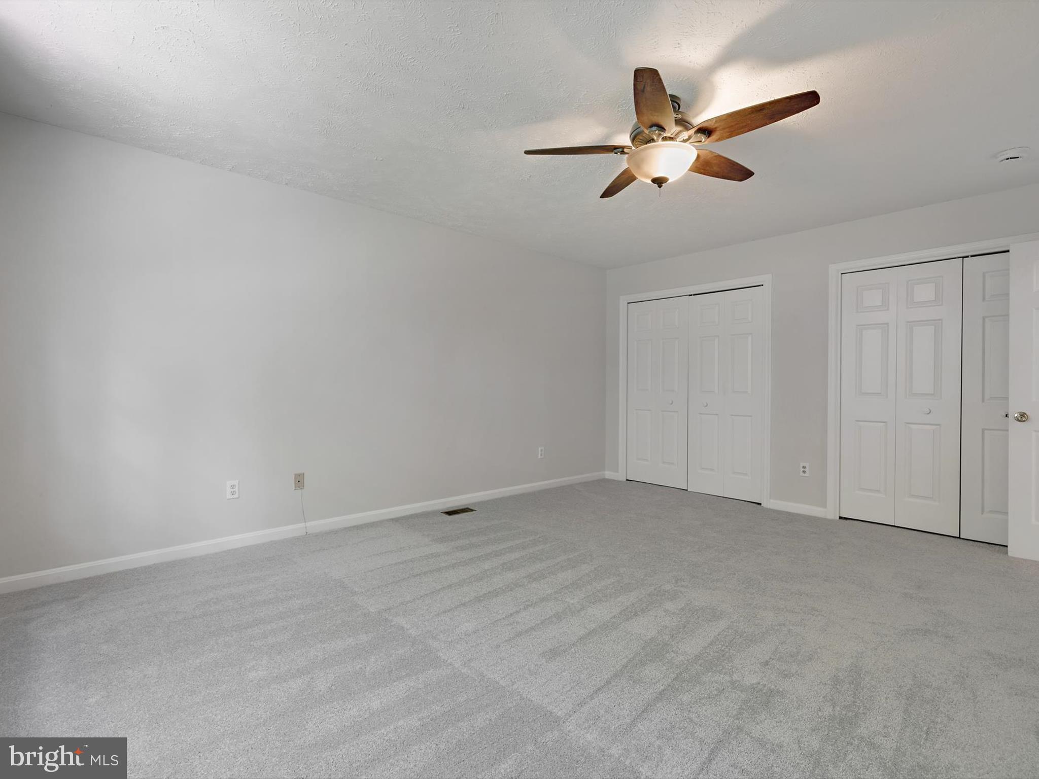 3228 BLACKWALNUT DRIVE