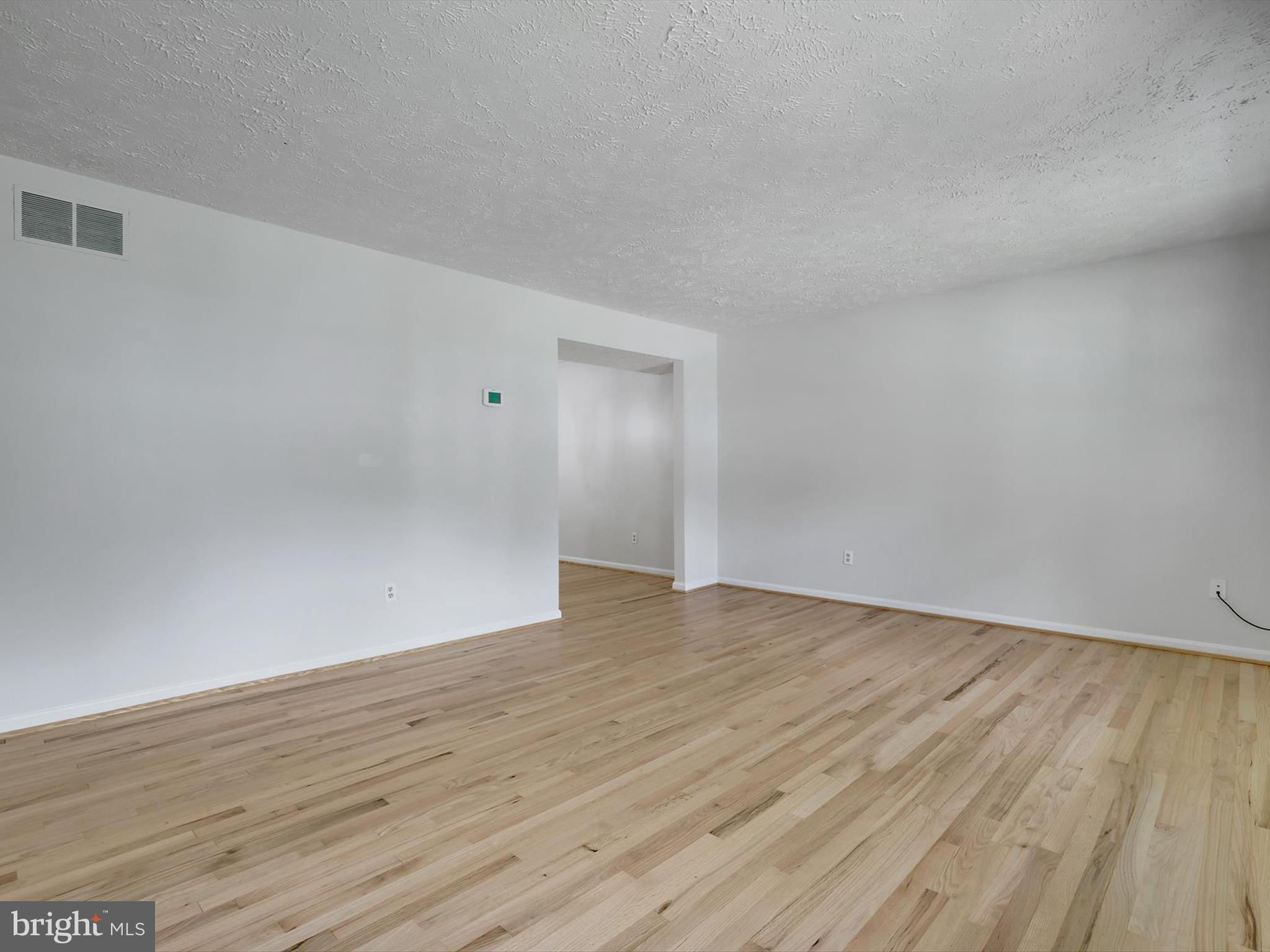 3228 BLACKWALNUT DRIVE