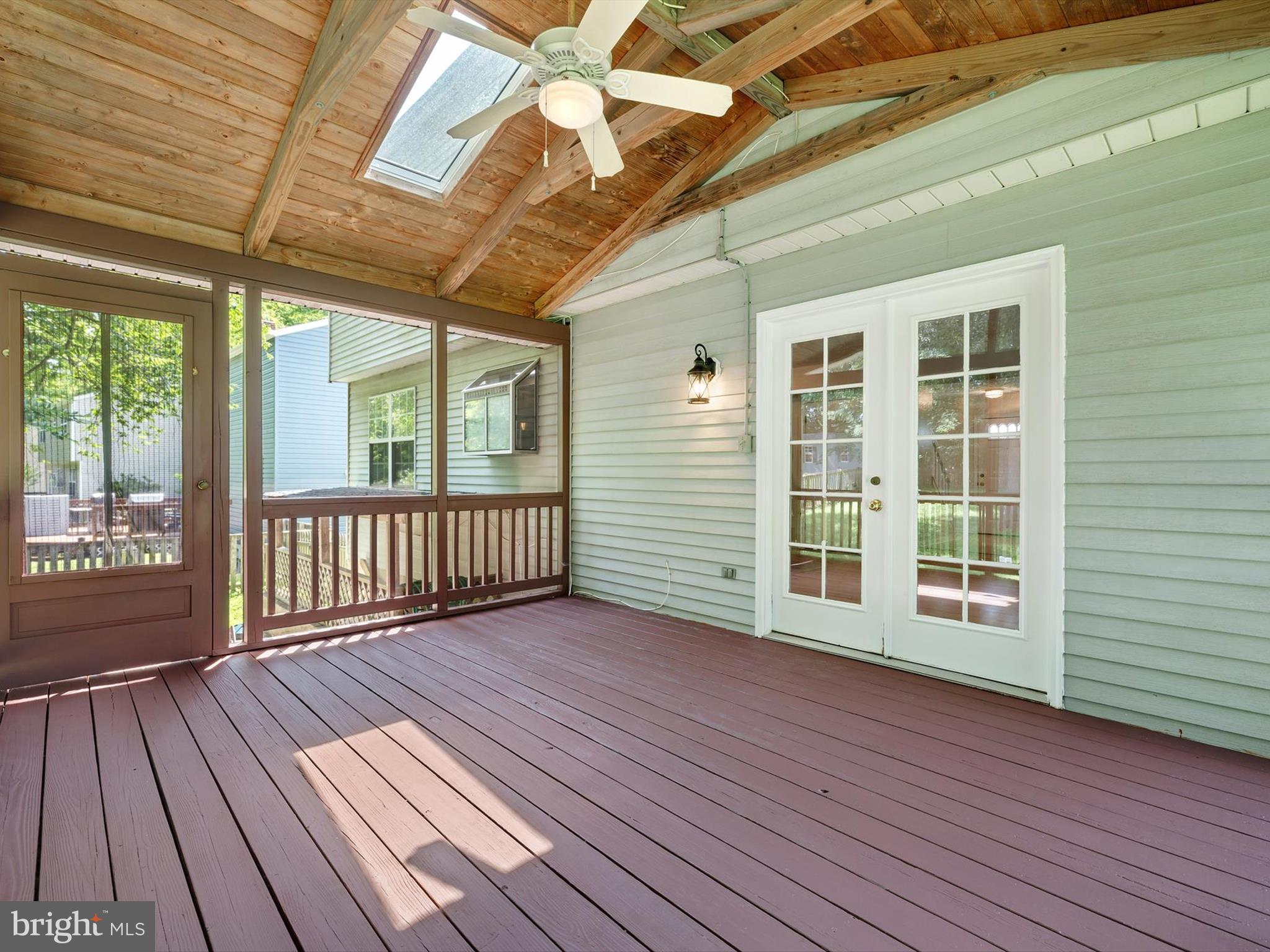 3228 BLACKWALNUT DRIVE