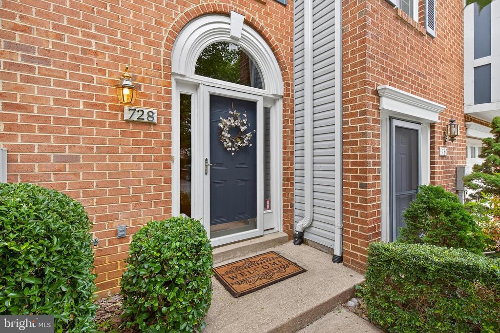 728 SPOON COURT 15