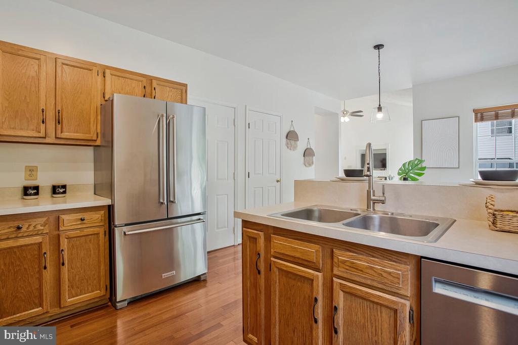 1550 PROVINCIAL LANE